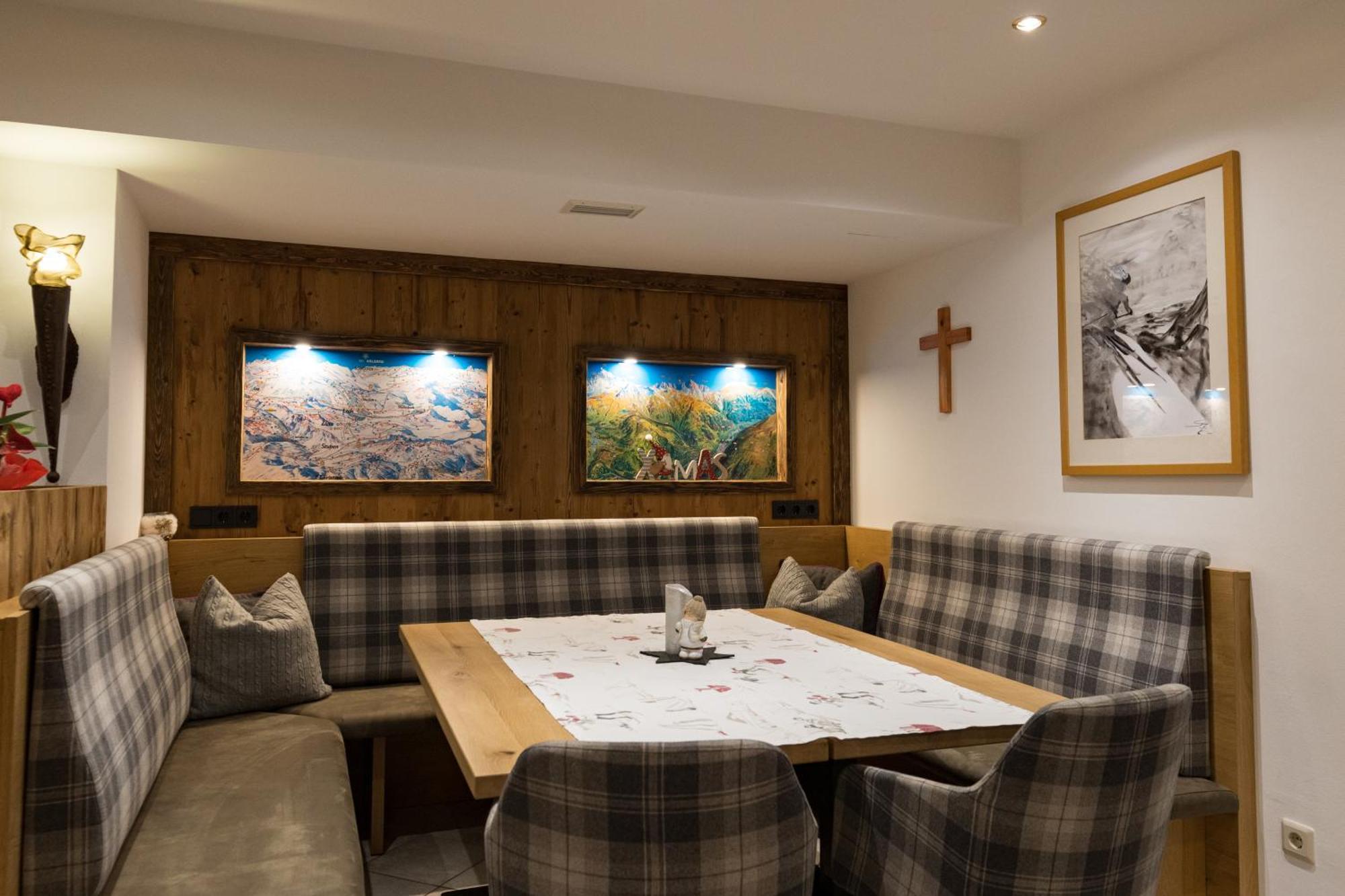 Arlen Lodge Hotel Sankt Anton am Arlberg Buitenkant foto