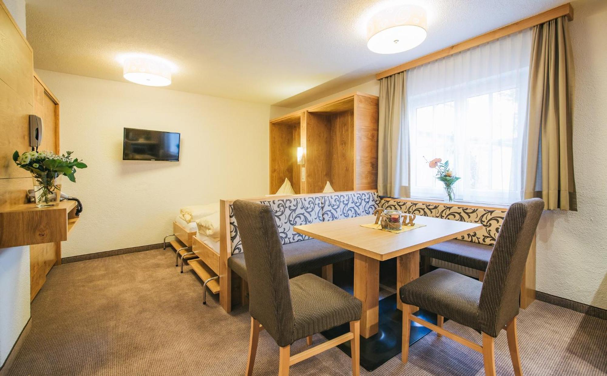 Arlen Lodge Hotel Sankt Anton am Arlberg Buitenkant foto
